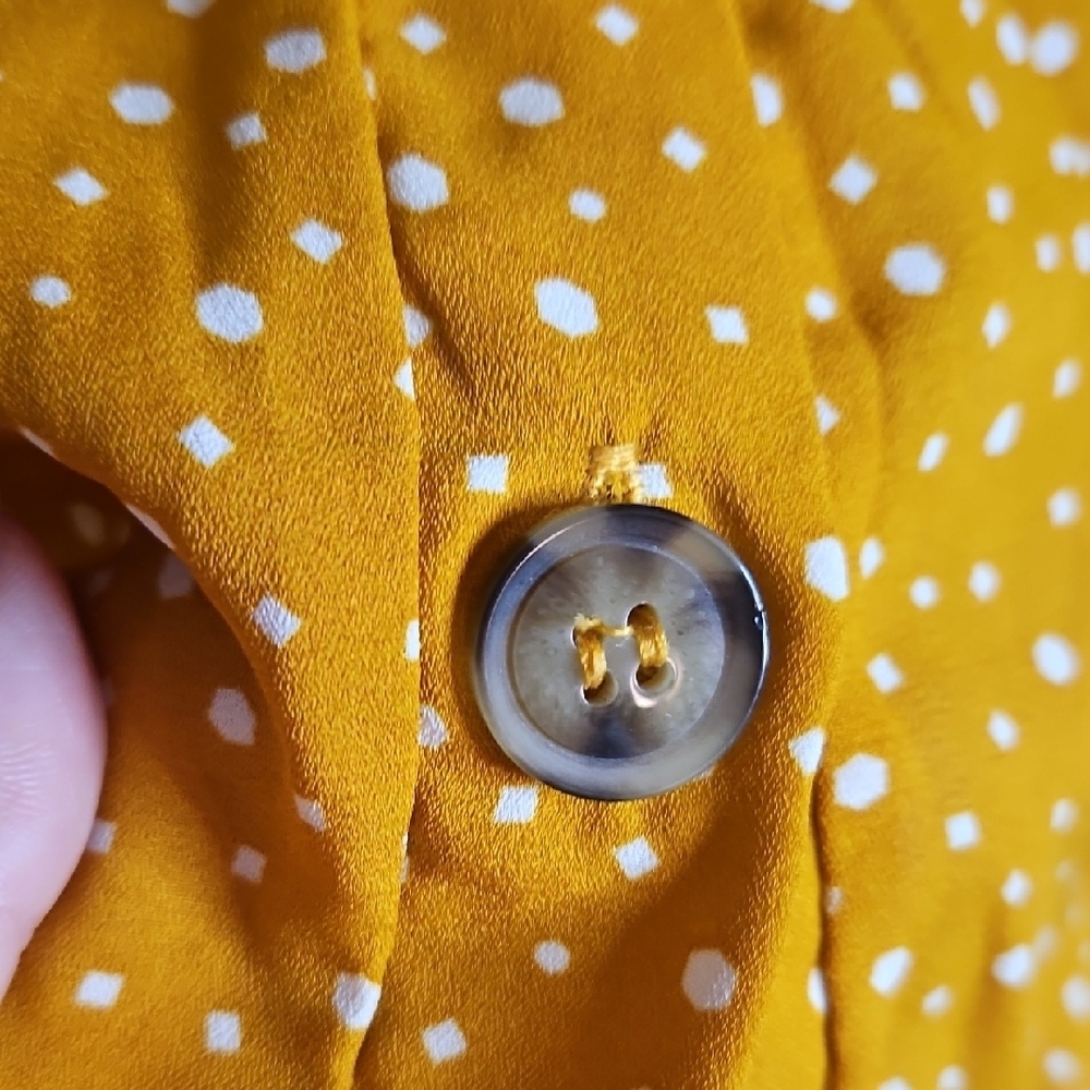 URBAN Romantics Yellow Puff Sleeve Crop Top - Picture 3 of 4